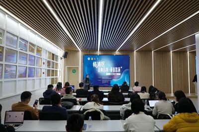 互聯(lián)網信息咨詢服務 連接信息與需求的橋梁